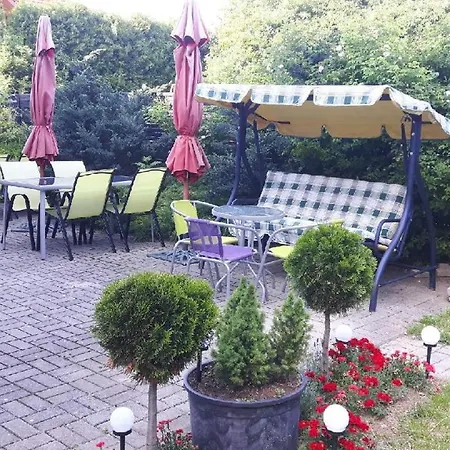Pokoje Goscinne Biura Turystycznego Kris Kudowa Zdroj Exterior photo